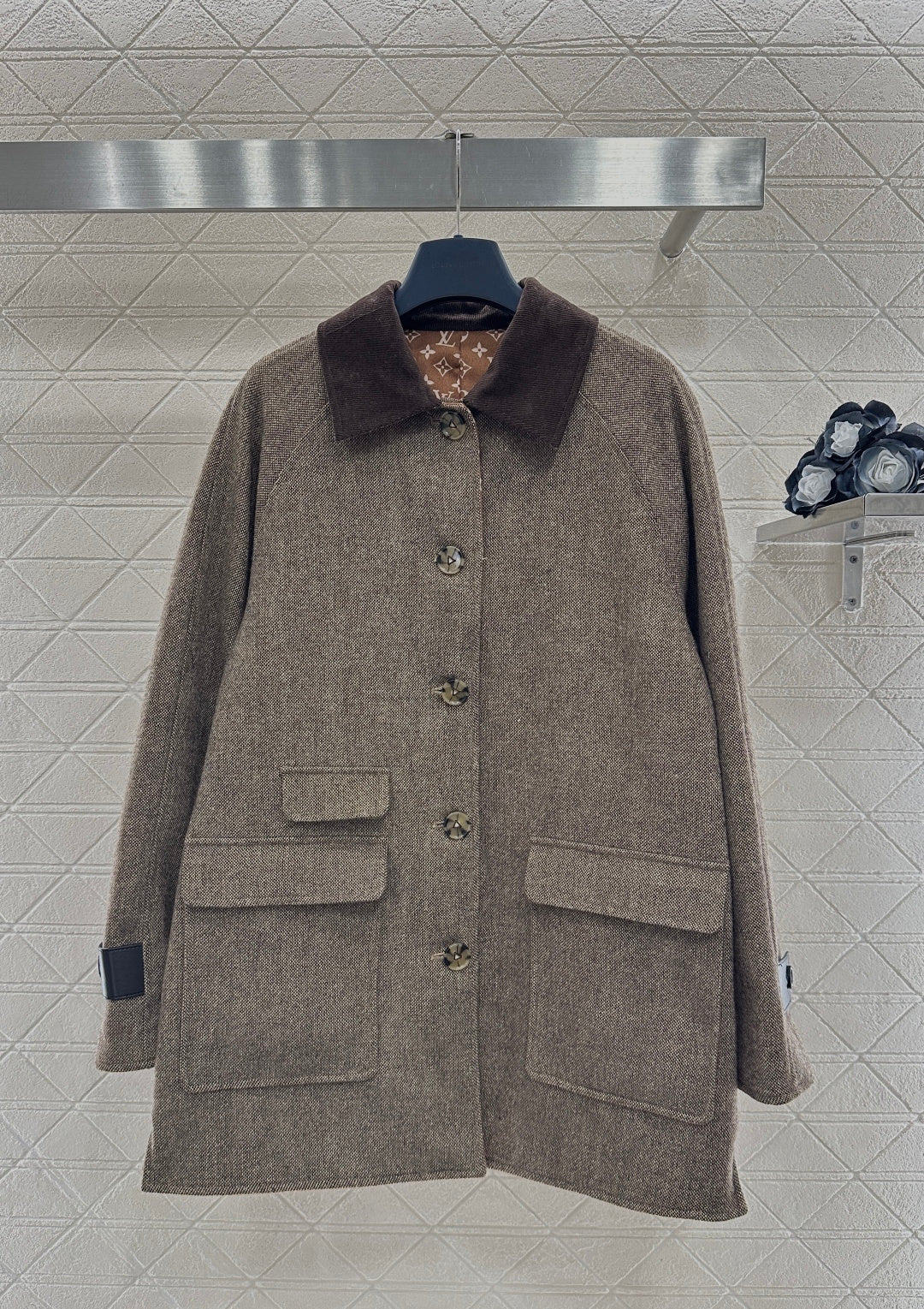 Color-blocked Lapel Coat