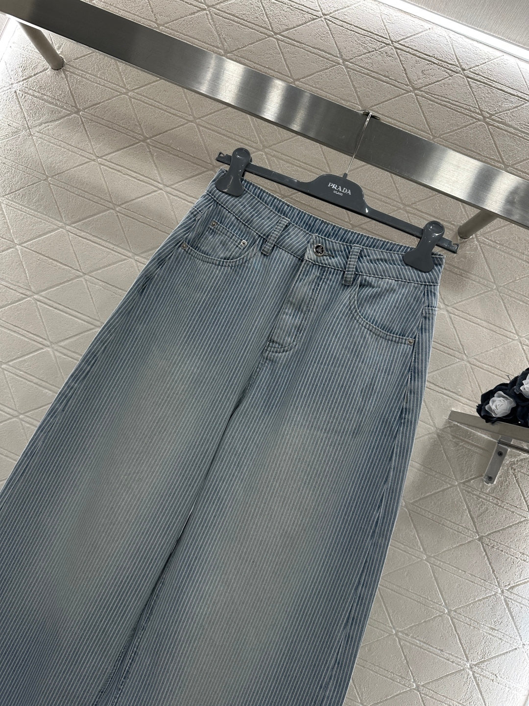 Striped Curved Blade Jeans