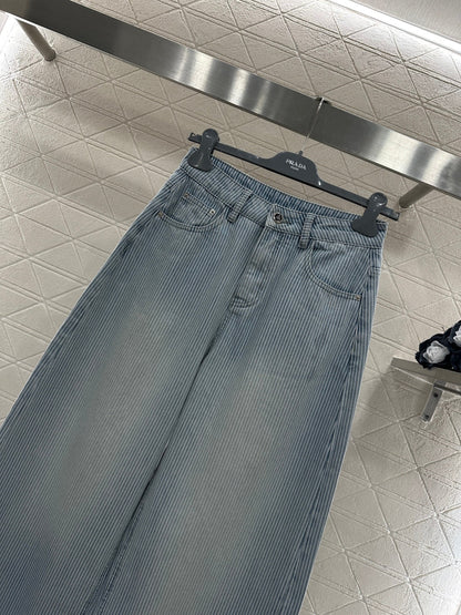 Striped Curved Blade Jeans