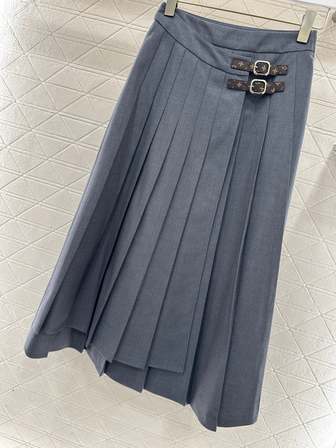 One-piece Midi Pleated Skirt