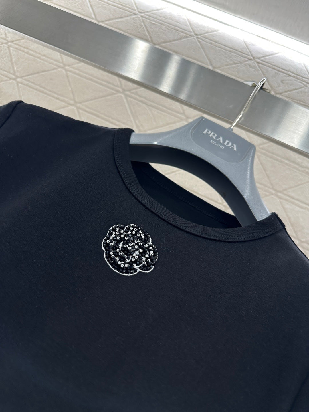 Crew neck short-sleeved top