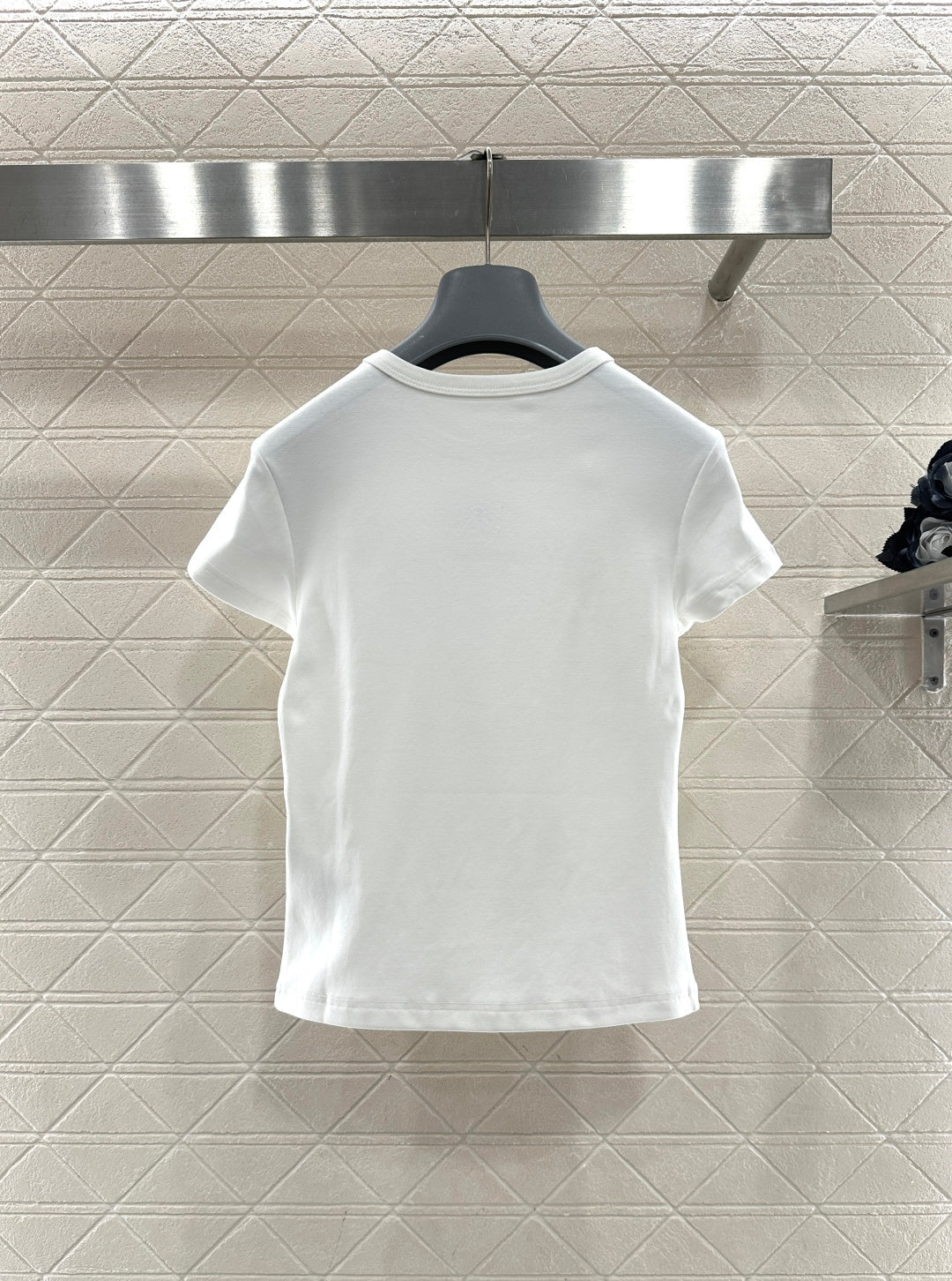 Crew neck short-sleeved top