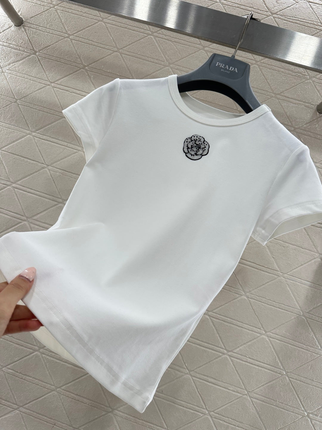 Crew neck short-sleeved top