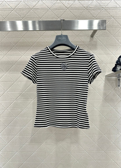 Crew neck short-sleeved top