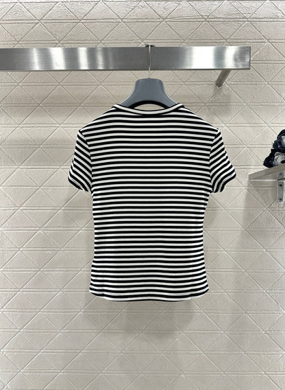 Crew neck short-sleeved top