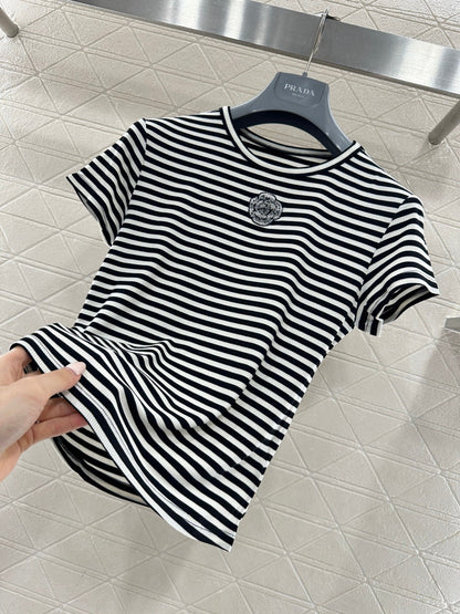 Crew neck short-sleeved top