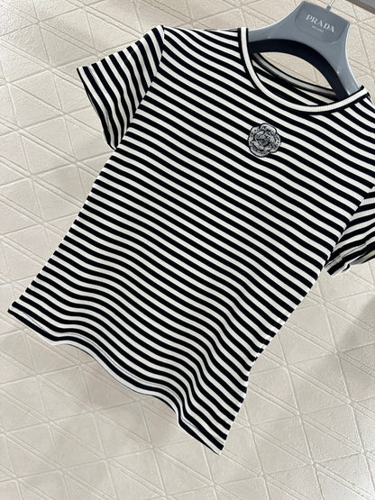 Crew neck short-sleeved top