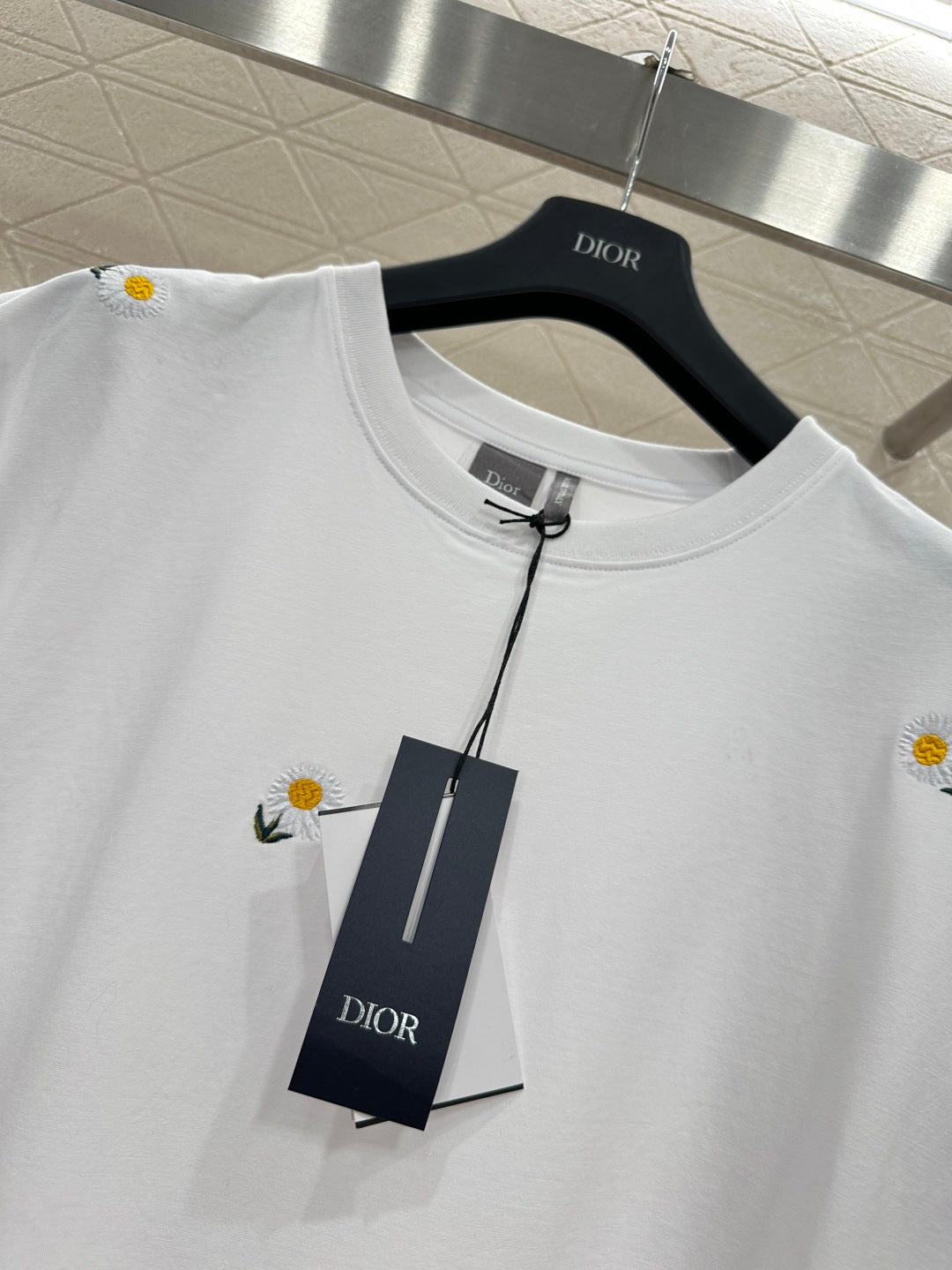 Embroidered Daisy Logo T-shirt