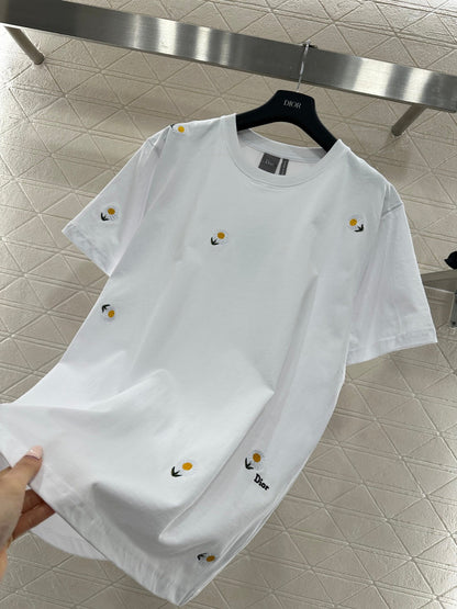 Embroidered Daisy Logo T-shirt