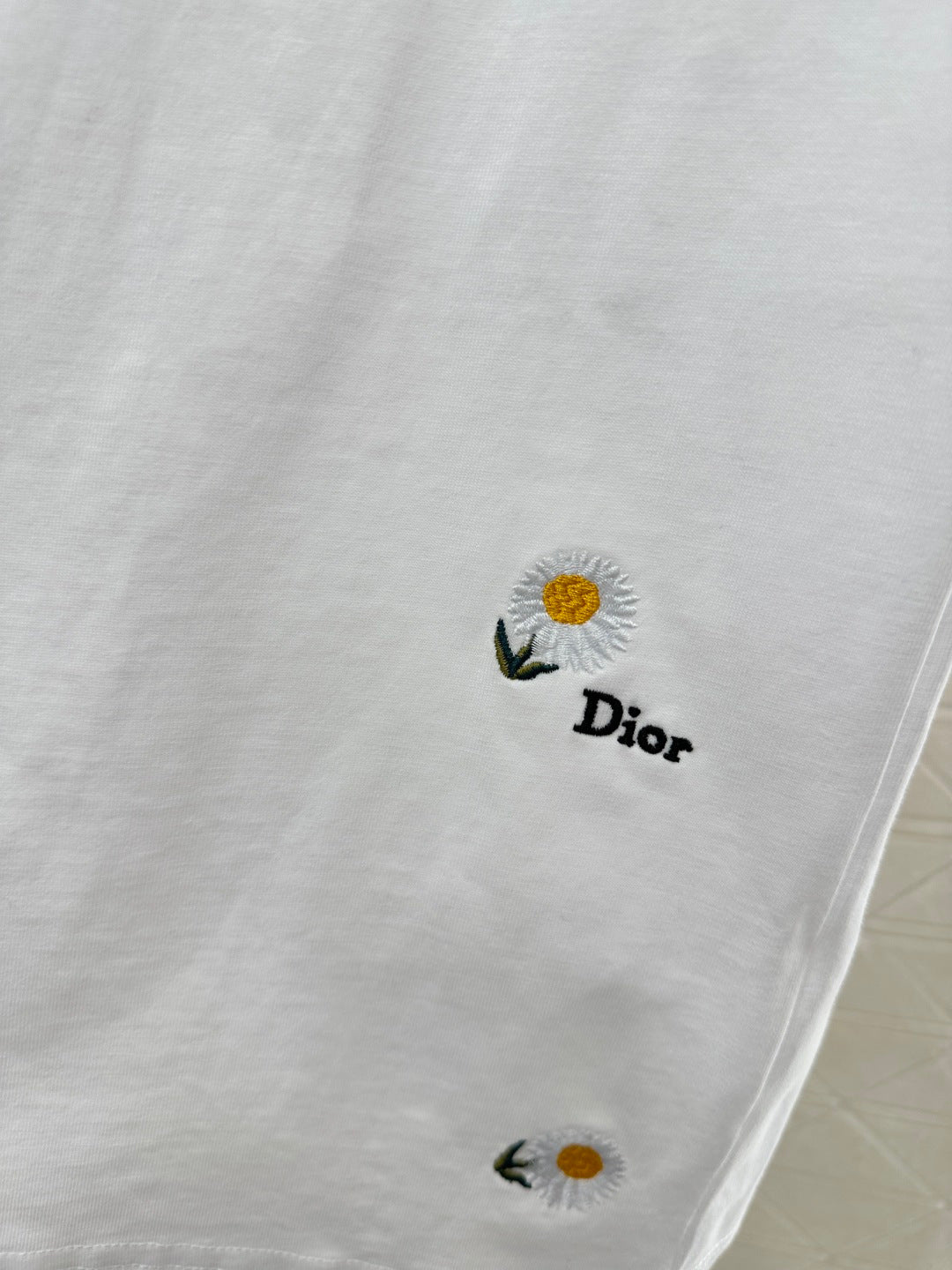 Embroidered Daisy Logo T-shirt