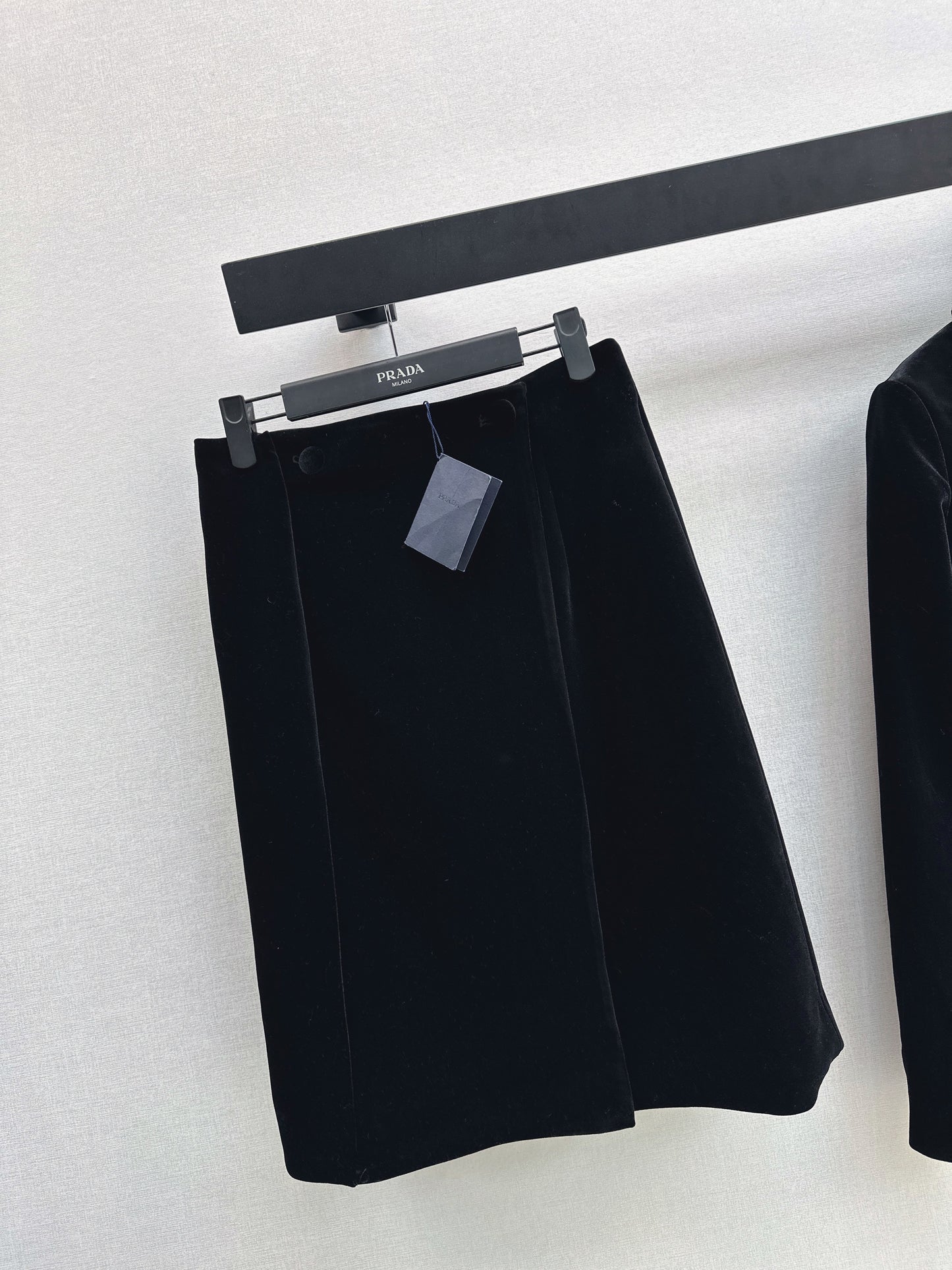 Lapel Velvet Coat /Skirt