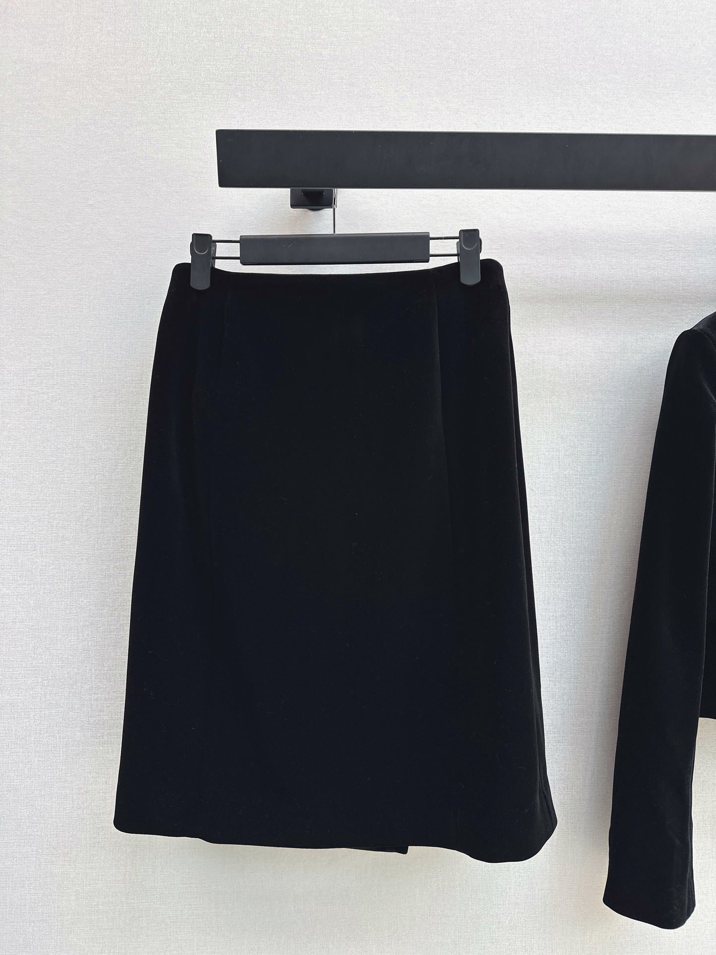 Lapel Velvet Coat /Skirt