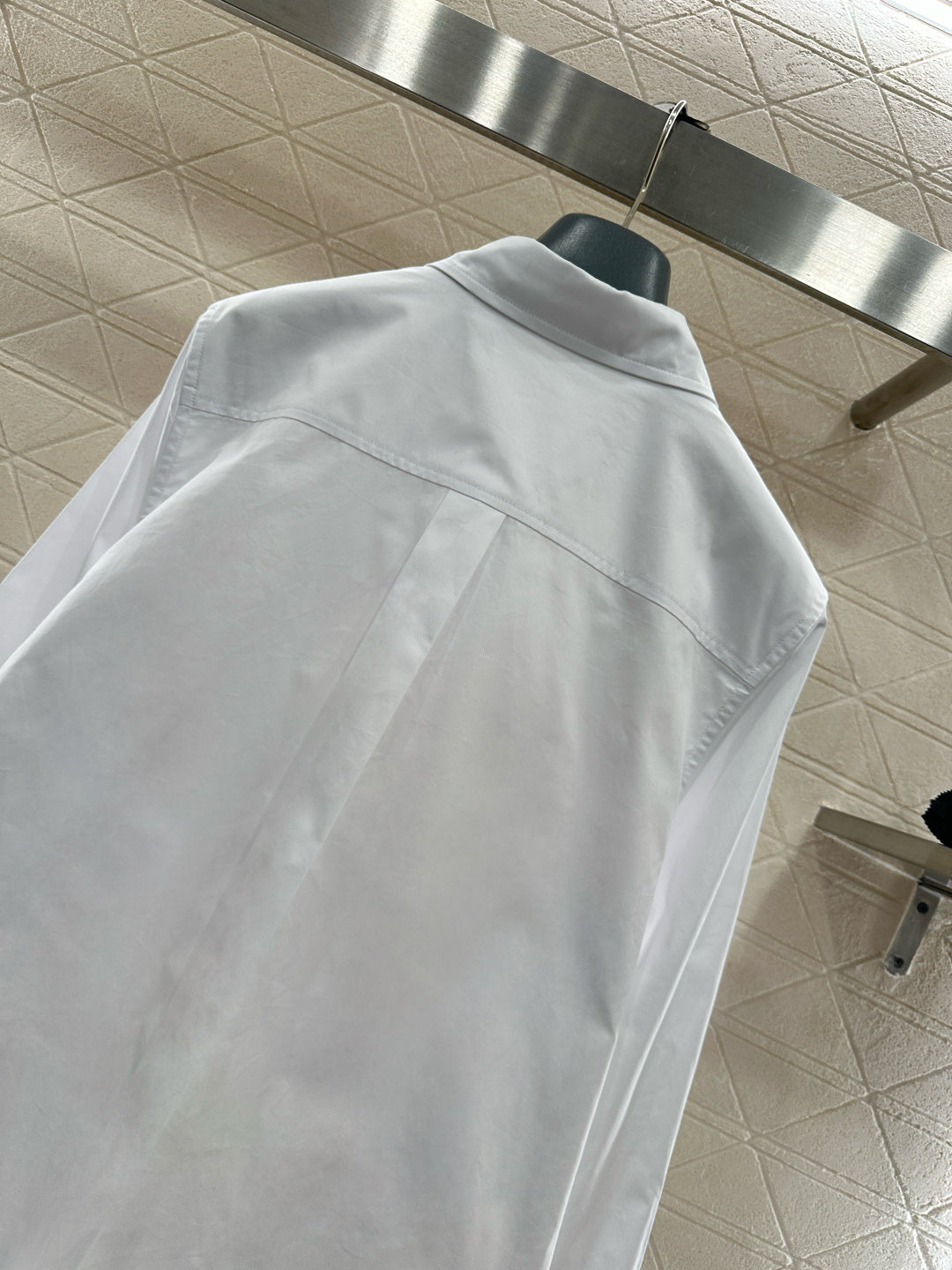 Long-sleeved Collared Shirt