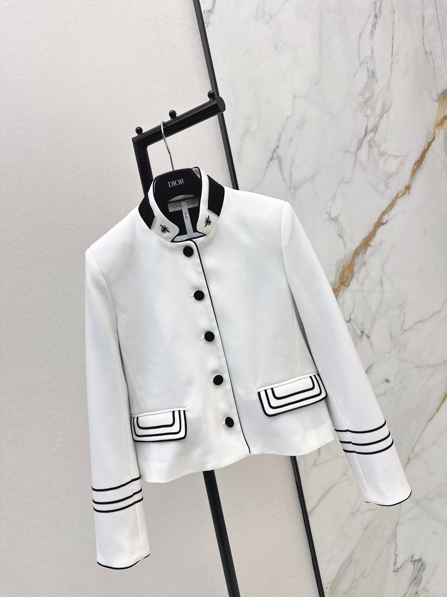 Stand-up collar blazer