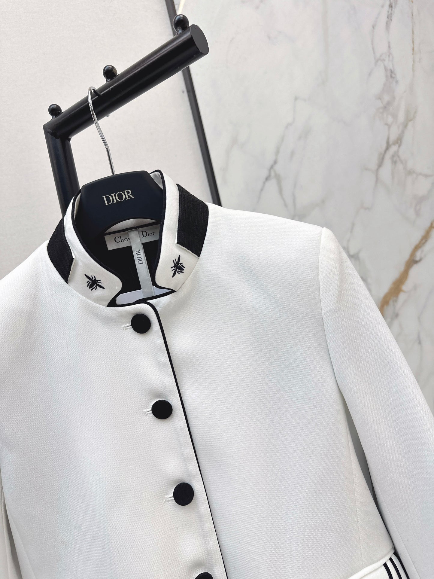 Stand-up collar blazer