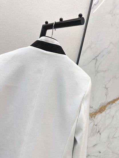 Stand-up collar blazer
