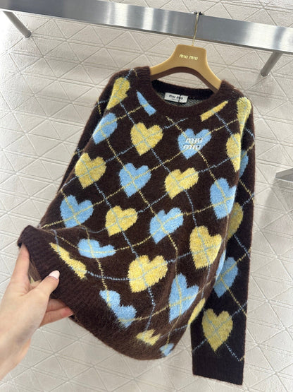 Heart-patterned plaid sweater