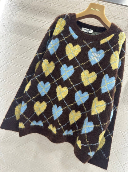 Heart-patterned plaid sweater