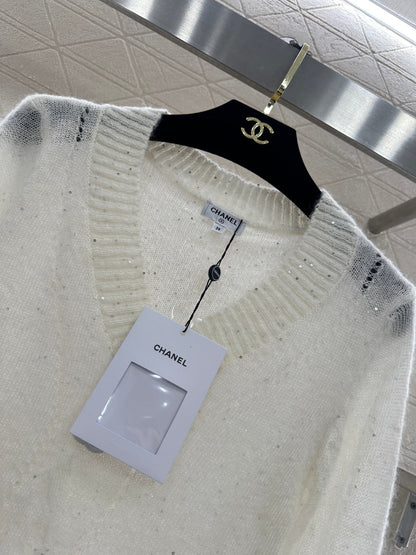 Sweetheart Neckline Sequined Sweater