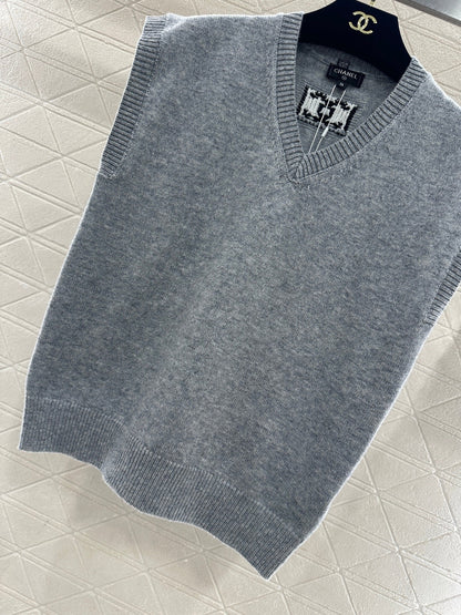 Wide-Sleeve Knitted Vest