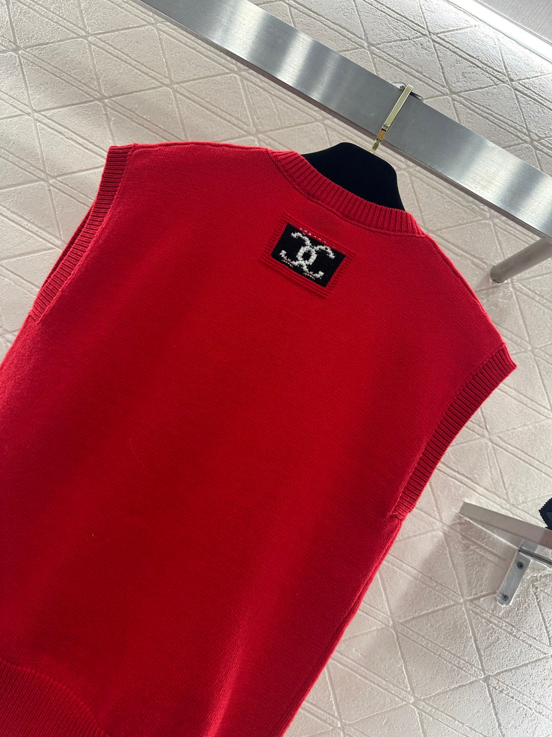 Wide-Sleeve Knitted Vest