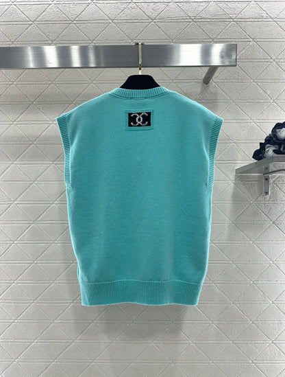 Wide-Sleeve Knitted Vest