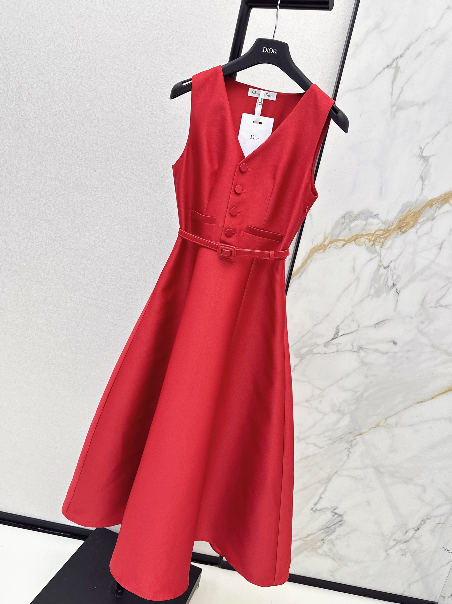 Sleeveless mini dress with bow