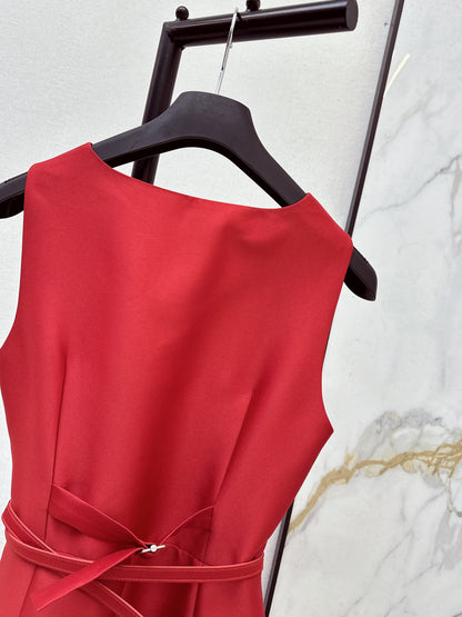 Sleeveless mini dress with bow