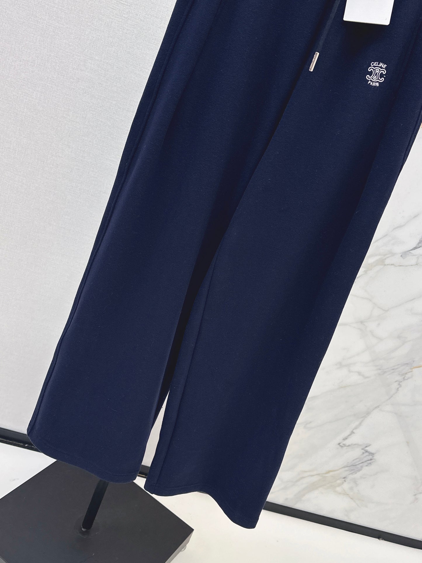 Straight-leg casual pants