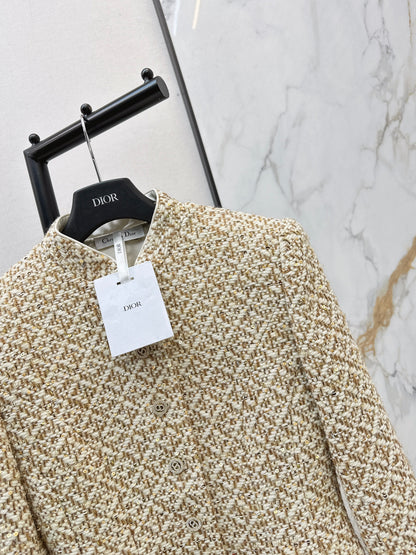 Small stand-up collar knitted cardigan