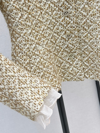 Small stand-up collar knitted cardigan