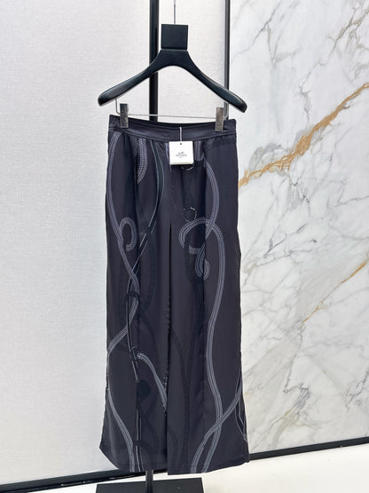 Long-sleeved printed shirt/straight-leg trousers