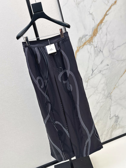 Long-sleeved printed shirt/straight-leg trousers