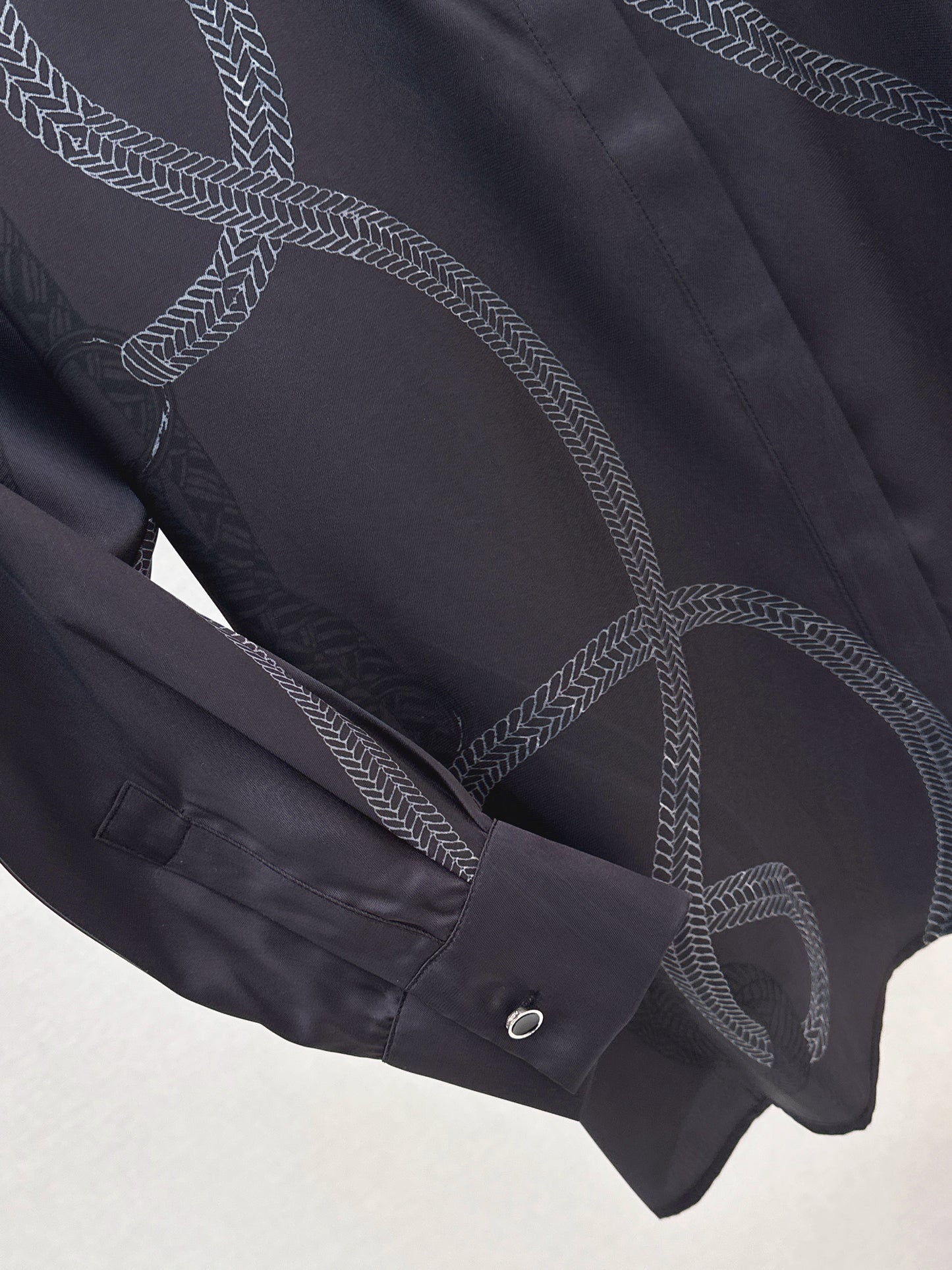 Long-sleeved printed shirt/straight-leg trousers