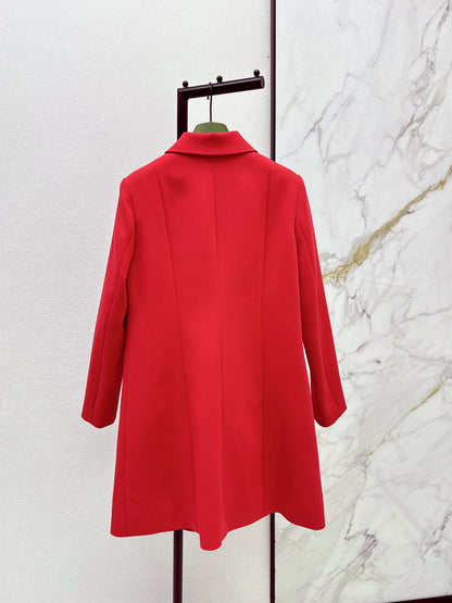 Lapel-trimmed coat