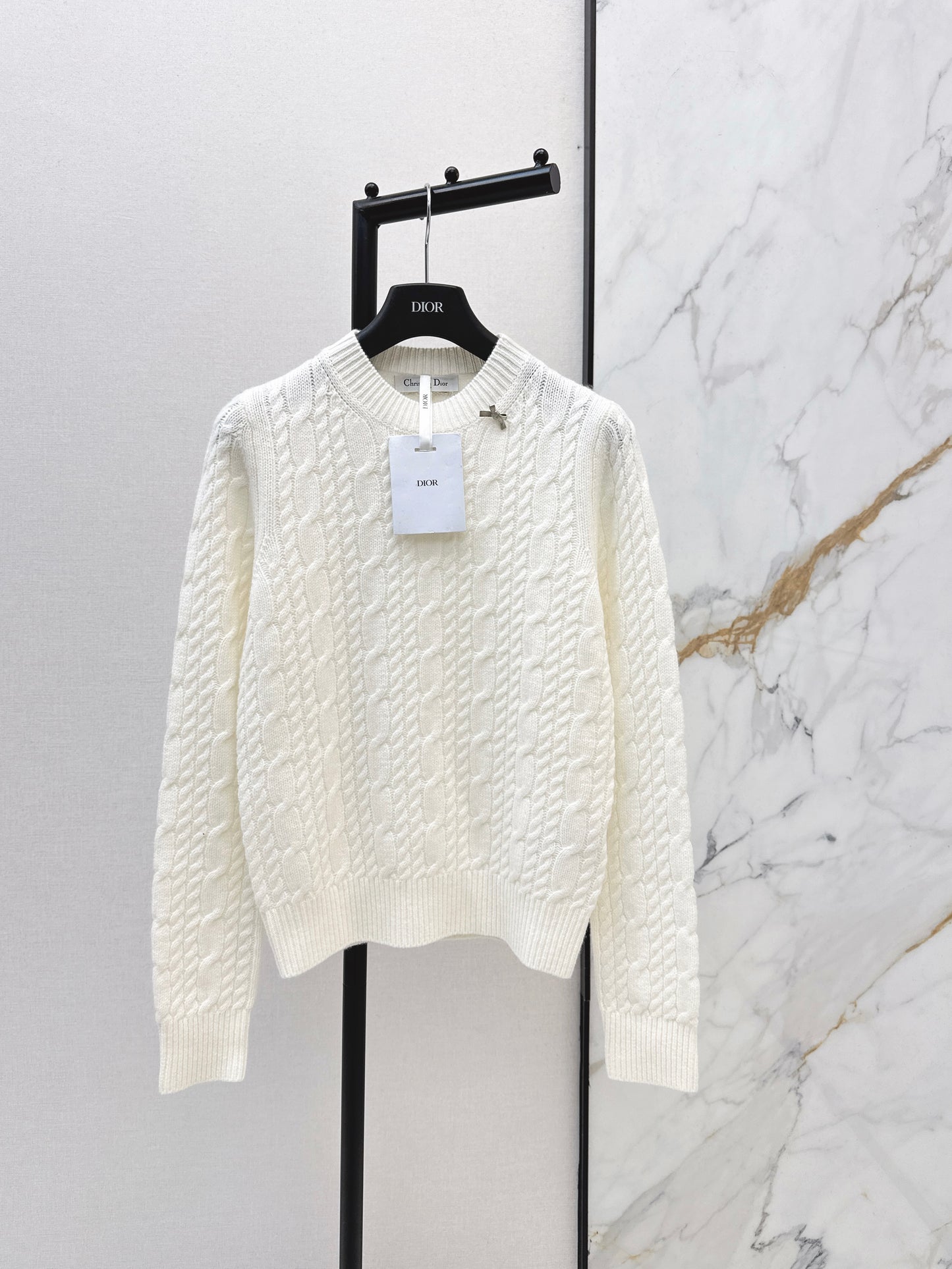 Crew Neck Cable Knit Cashmere Sweater