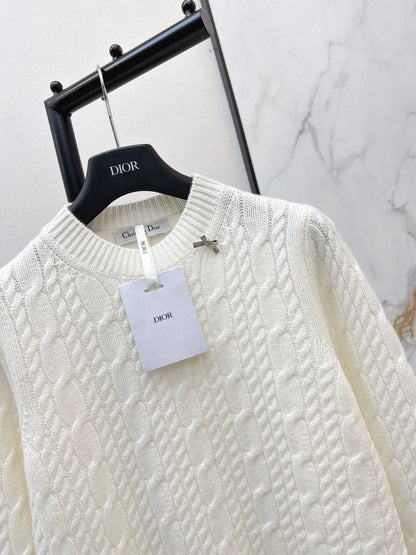 Crew Neck Cable Knit Cashmere Sweater