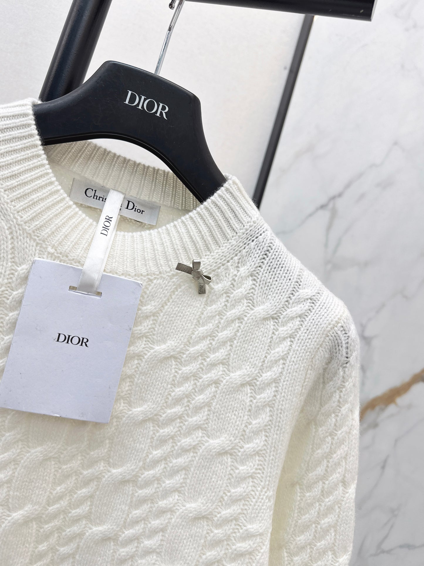 Crew Neck Cable Knit Cashmere Sweater