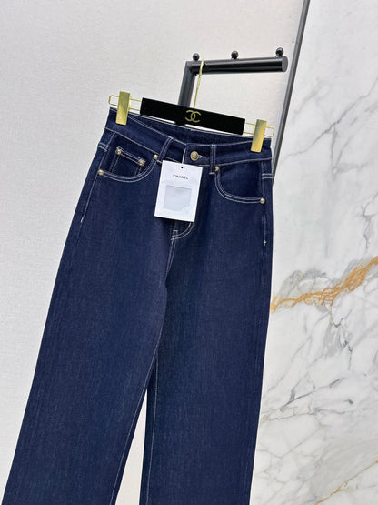 Minimalist Casual Jeans