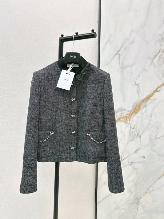 Chain-embellished stand-up collar coat