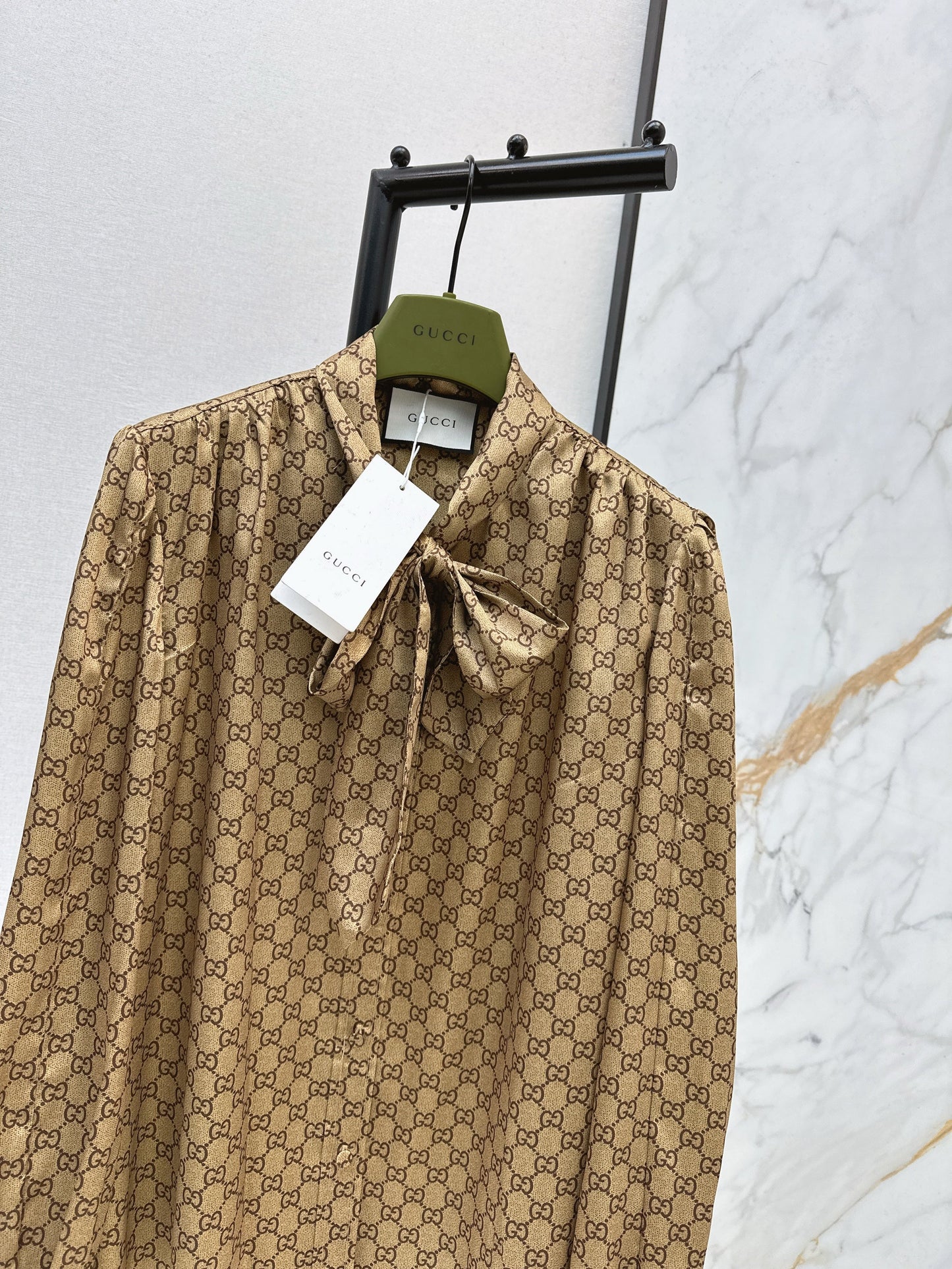 Printed Ribbon Shirt