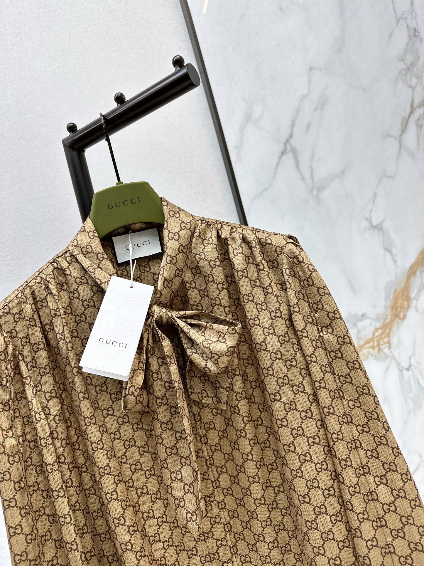 Printed Ribbon Shirt