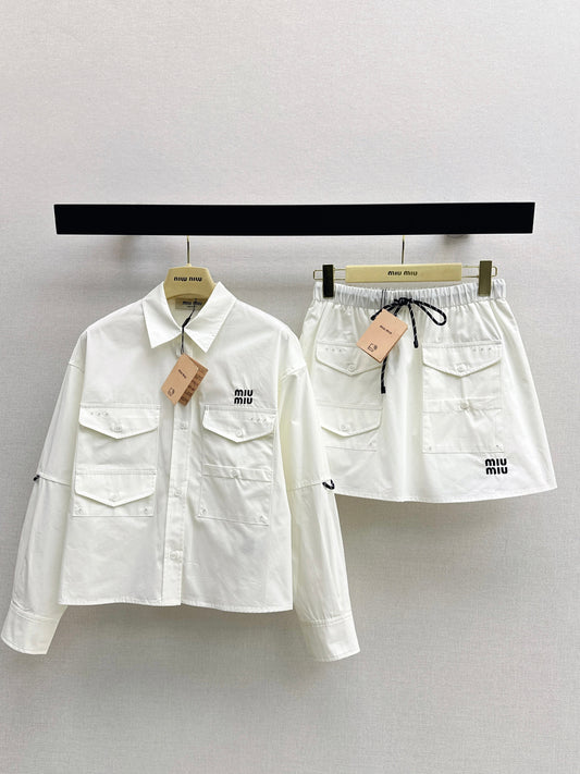 Short-length collared shirt