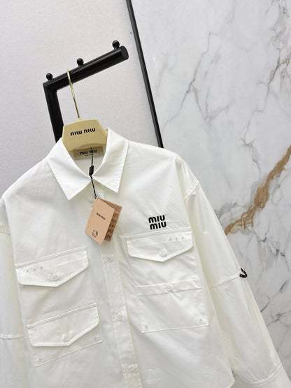 Short-length collared shirt