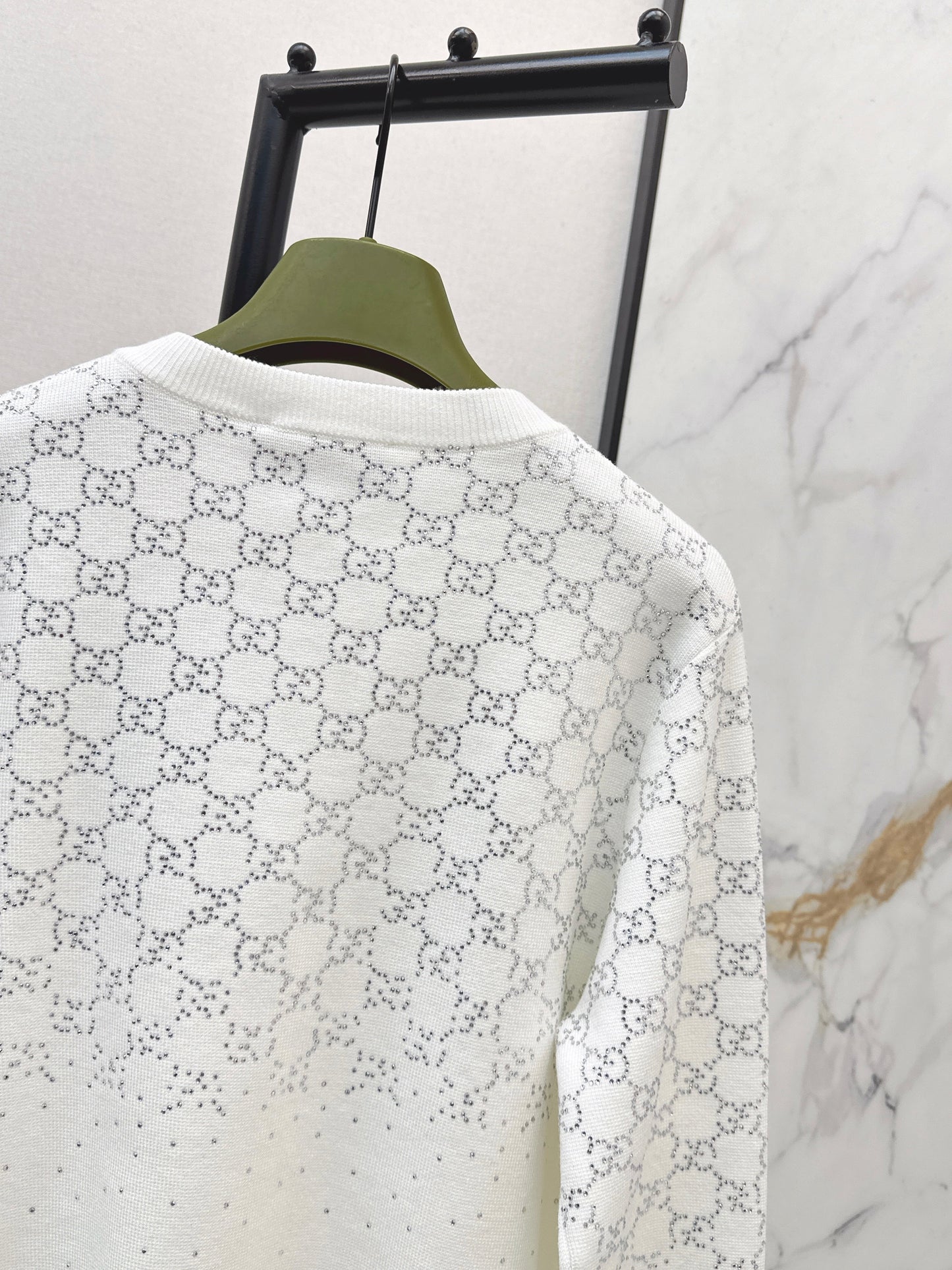 Gradient all-over knit cardigan