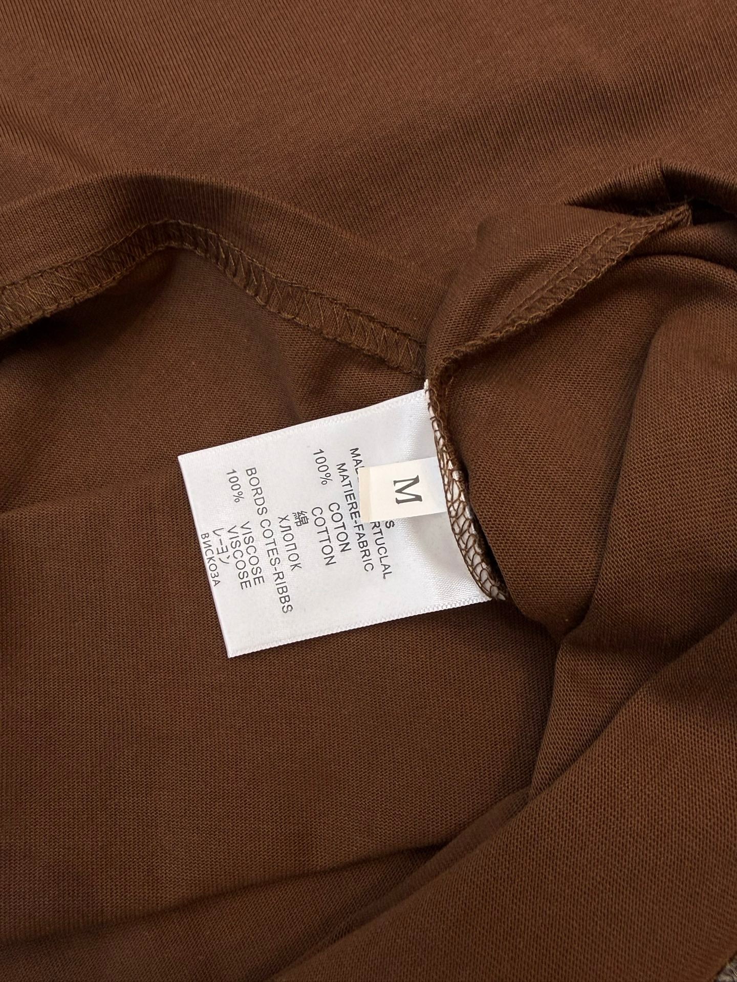 Crew neck short-sleeved shirt
