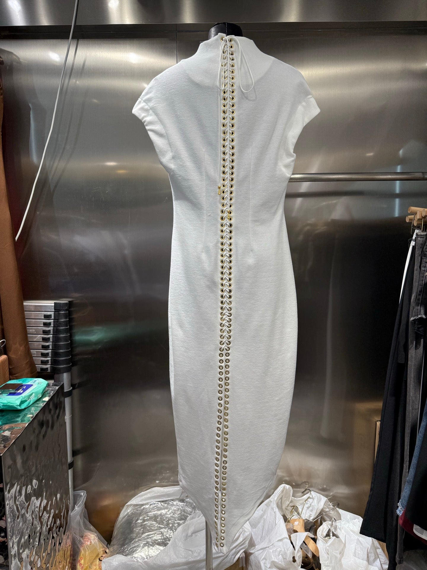 V-neck, slim-fitting, long dress