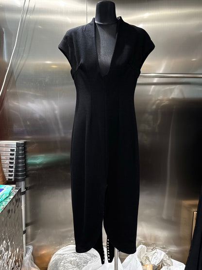 V-neck, slim-fitting, long dress