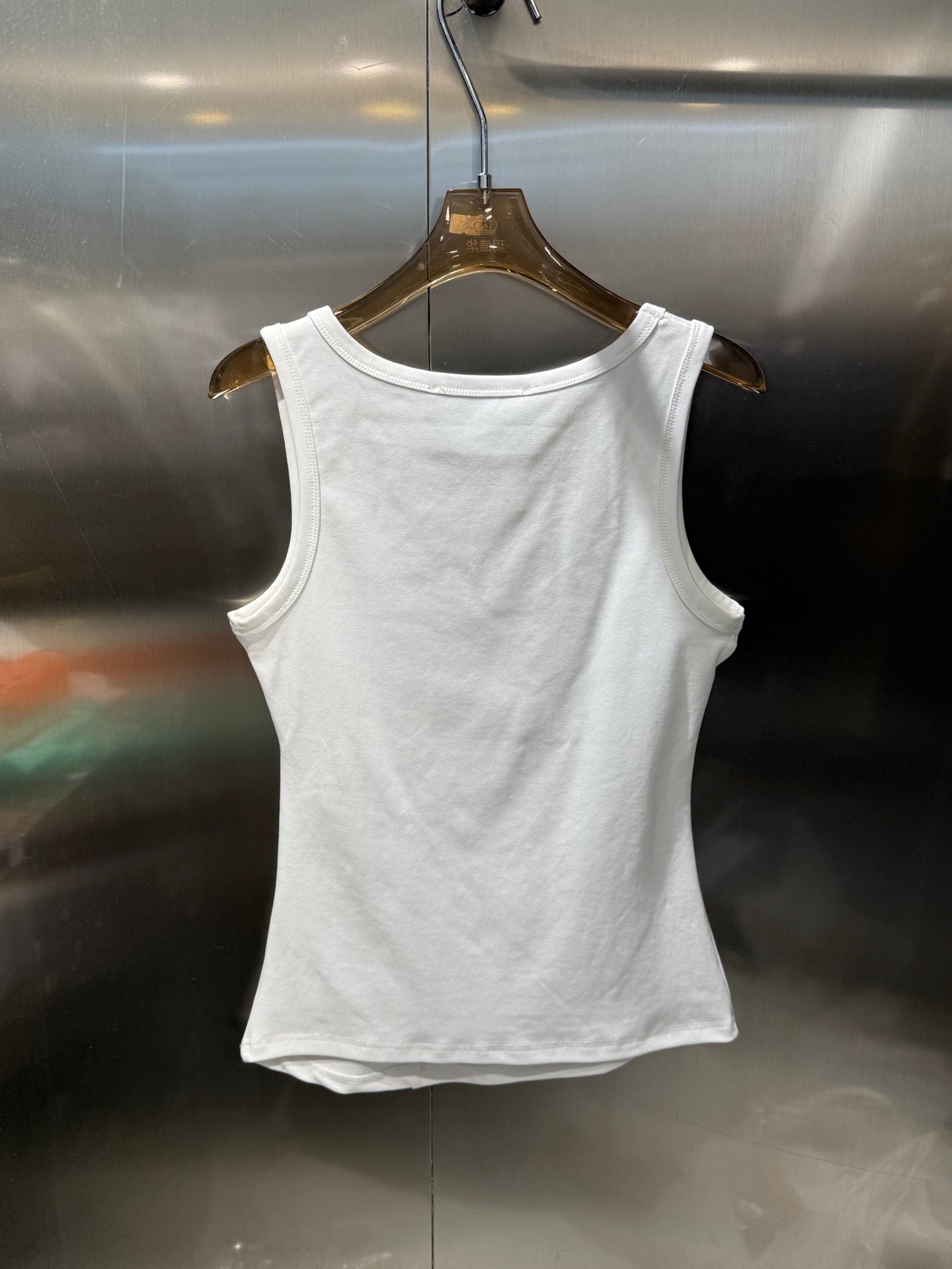 Elegant pin vest
