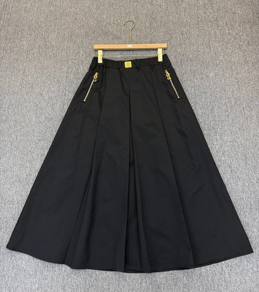 Casual midi skirt